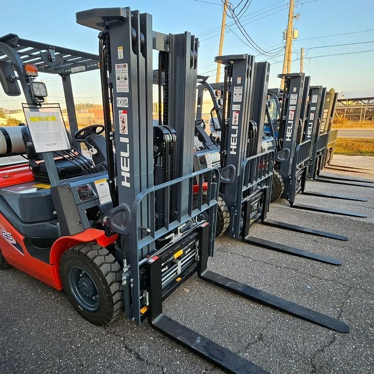 Forklift fleet ready for rental